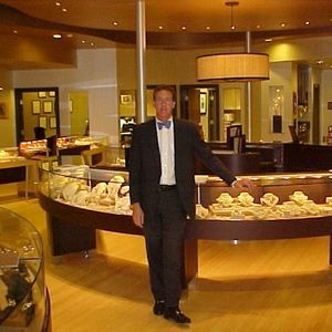 Meet your Posher, Louis